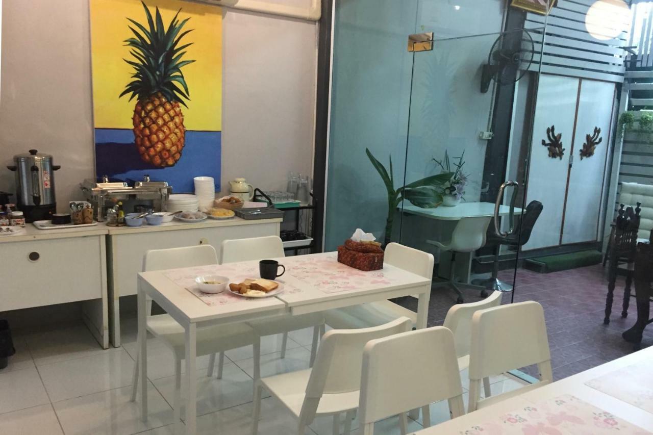 S'Prima Hostel Phitsanulok Exterior foto