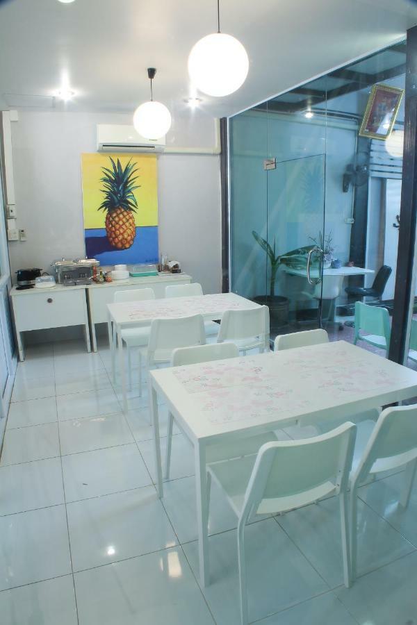 S'Prima Hostel Phitsanulok Exterior foto